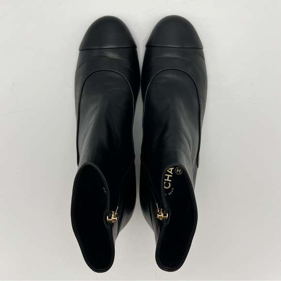 Chanel Pearl Booties, size 38.5 - Picture 8 of 11